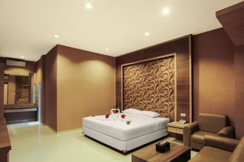 Alvina Hotel - 2-Star