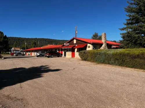Historic Mora Inn & RV Park - Inns