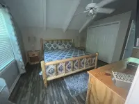 River Tubing, Hot Tub, Golfcourse, Pool, Pet Friendly, Helen, Innsbruck, - Chalets