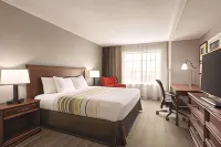 Country Inn & Suites by Radisson, Willmar, MN - Pools