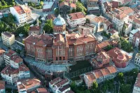 Private house with 4 separate apartments for families and friends -  case vacanza in affitto