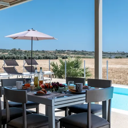Villa Verdese per Coppie e Famiglie Vicino al Mare Piscina Privata, Veranda,wifi