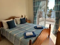 Stunning 3 bed 3 bath front line villa in  the heart of Coral Bay - 2-Star
