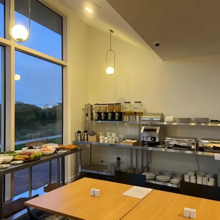 Manha Hotel Auckland Airport Отели рядом с достопримечательностью «Мангер»