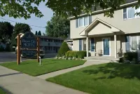 Boyne City Motel فنادق في Bay Township
