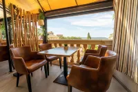 Hotel Restaurant Bellevue Hotels in Bormes-les-Mimosas