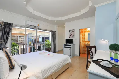 Arya Boutique Room
