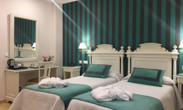 Adriano Boutique Sevilla