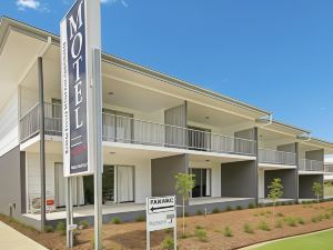 Cooroy Luxury Motel Apartments