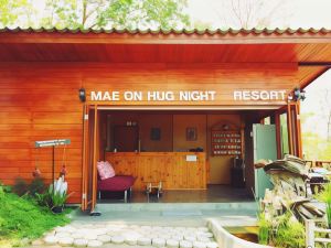 Hug Night Home & Resort