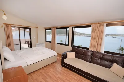 Kerman Hotel Отели в г. Чешме