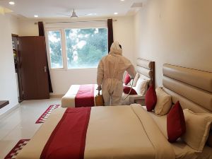 Hotel Aakash Residency