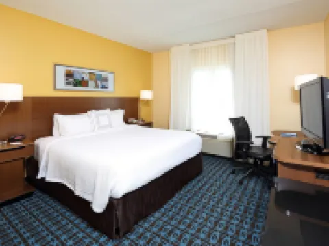 Fairfield Inn & Suites Newark Liberty International Airport Hotels in Newark