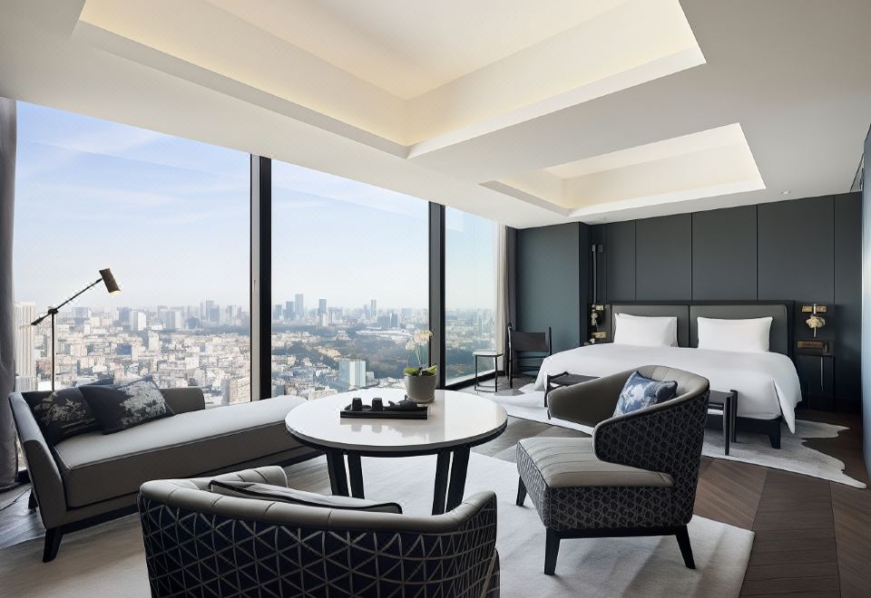 벨루스타 도쿄, 팬 퍼시픽 호텔