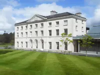 Farnham Estate Golf and Spa Resort Hotels near Dún a Rí Forest Park