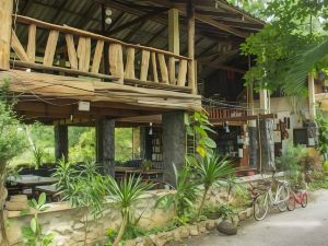 Coconut Garden Bungalow