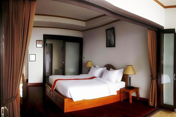 리파 베이 리조트(Lipa Bay Resort)_3