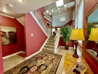 80Bpd, Four Bedroom, Two 1 2 Bath Log-Sided Condo with Lake View , Garage Condo Hôtels à : Center Township