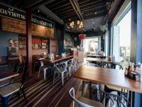 RoomQuest Rimrabeang at Amphawa