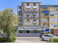 Hotel Lungomare Hotels in Lido di Camaiore