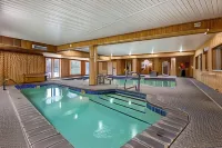 Mountain Edge Suites at Sunapee, Ascend Hotel Collection Hotels in Sunapee