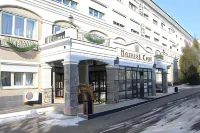 Золотой Слон Отели рядом с достопримечательностью «Восход»
