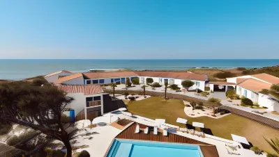 Hôtel Île de Lumière Hotels in Saint-Pierre-d'Oléron