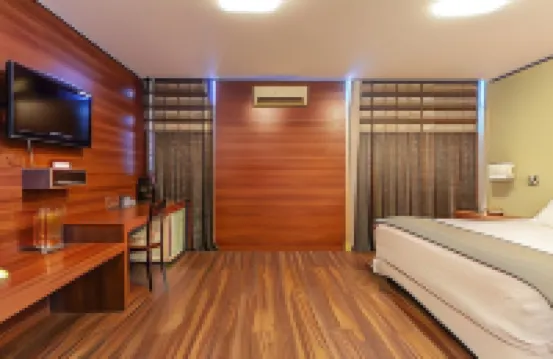 Tri Hotel Executive Criciúma Отели в г. 