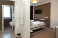 Skyhotel Prague Hotels in Cicovice
