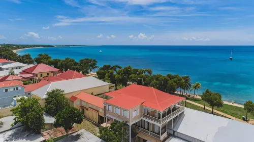 Victoria House Hotels in Northcentral