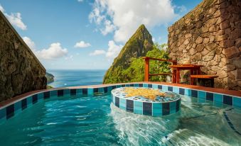 Ladera Resort