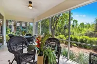 Luxurious Home Near the Beach. High-End Bonita Bay Gated Community