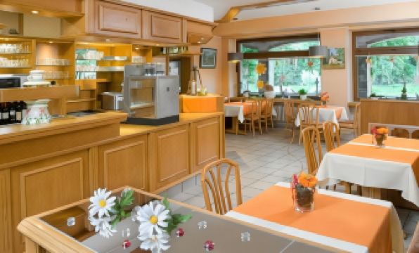 Hotel Hauer - Housity