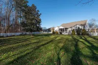 Great house that is close to the beach and really close to golf