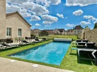Les reveries du Clos derrière St Jean Hotels in Meursault