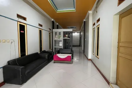 Hotel Malinda Pangandaran Отели рядом с достопримечательностью «Pangandaran National Park»