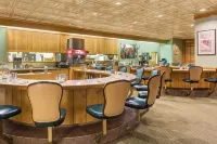Ramada by Wyndham Elko Hotel at Stockmen's Casino فنادق في إلكو