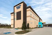 Days Inn & Suites by Wyndham Beaumont West / I-10 & Walden Hotels in Beaumont