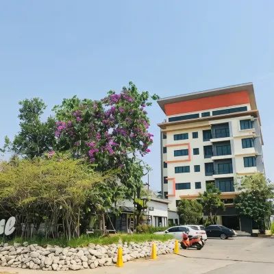 Tone Condorent Hotel Hotels near Paet Riu