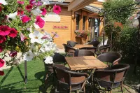 Logis Hôtel & Spa Les Autanes Hôtels à : Ancelle