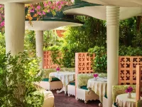 The Beverly Hills Hotel - Dorchester Collection Các khách sạn gần Coldwater Canyon Park
