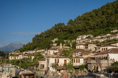 Hotel Kapllani Hotels near The Edward Lear Art Gallery