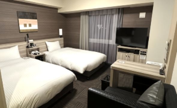 4. 호텔 루트 인 ..