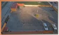 City Hotel - parking