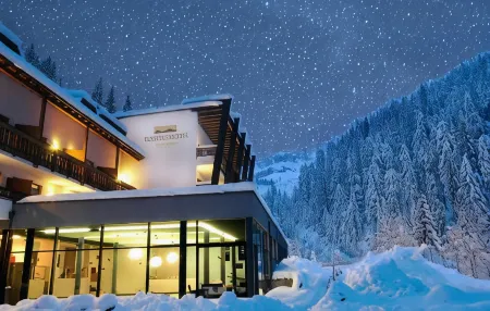 Hotel Rosengarten Отели в г. Welschnofen