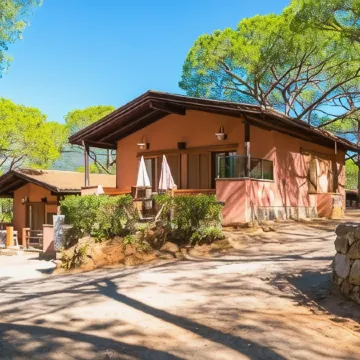 Camping Lacona Pineta Отели в г. Каполивери