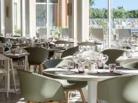 Mercure Thalasso & Spa Port Frejus Hotels in Fréjus