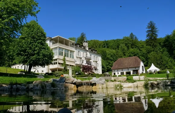 巴德舒恩伯格酒店