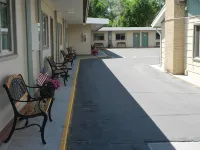 Paintbrush Motel Hotels in Riverton
