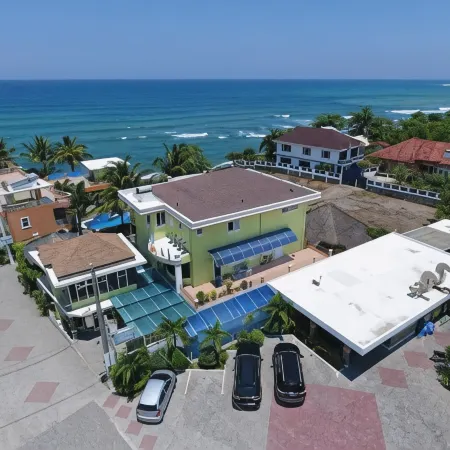 P&M Final Option Beach Resort